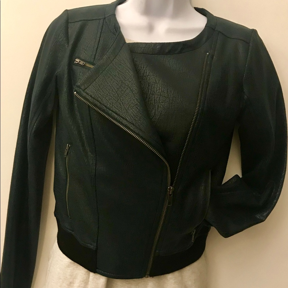 Jacket 🌹🌹🌹 - Picture 3 of 7